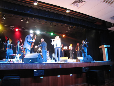 米国のBrachfeldさんとLa charanga del puerto